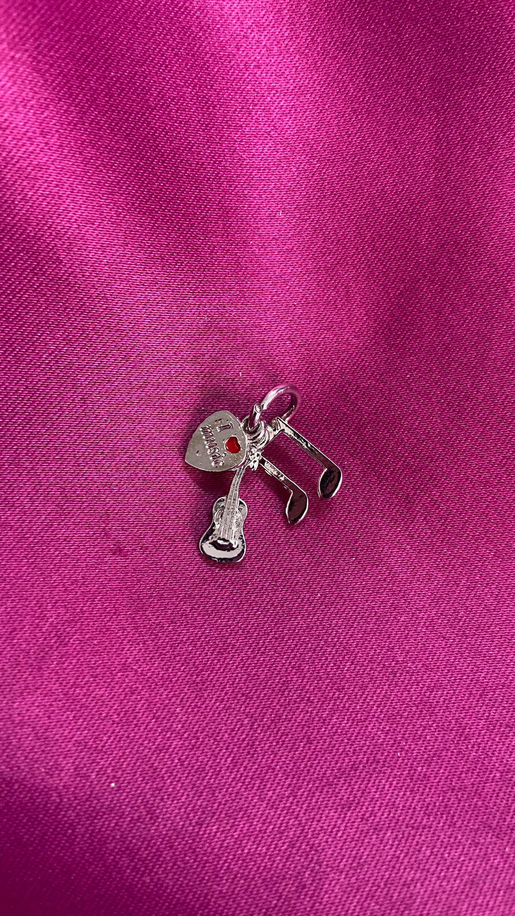 Dije para pulsera #38 musica