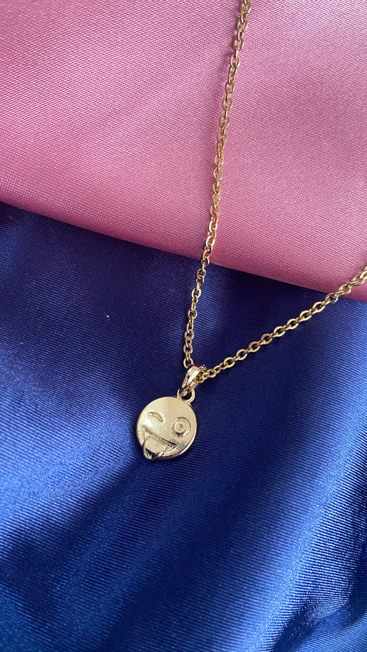 Collar emoticon guiño #P