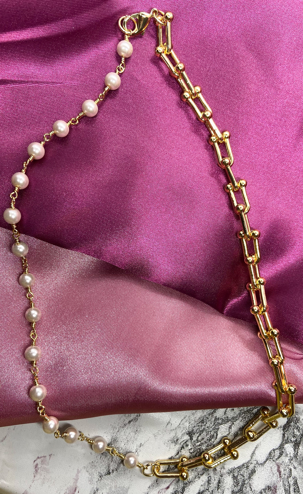 Collar mitad Perlas y eslabon con bolita