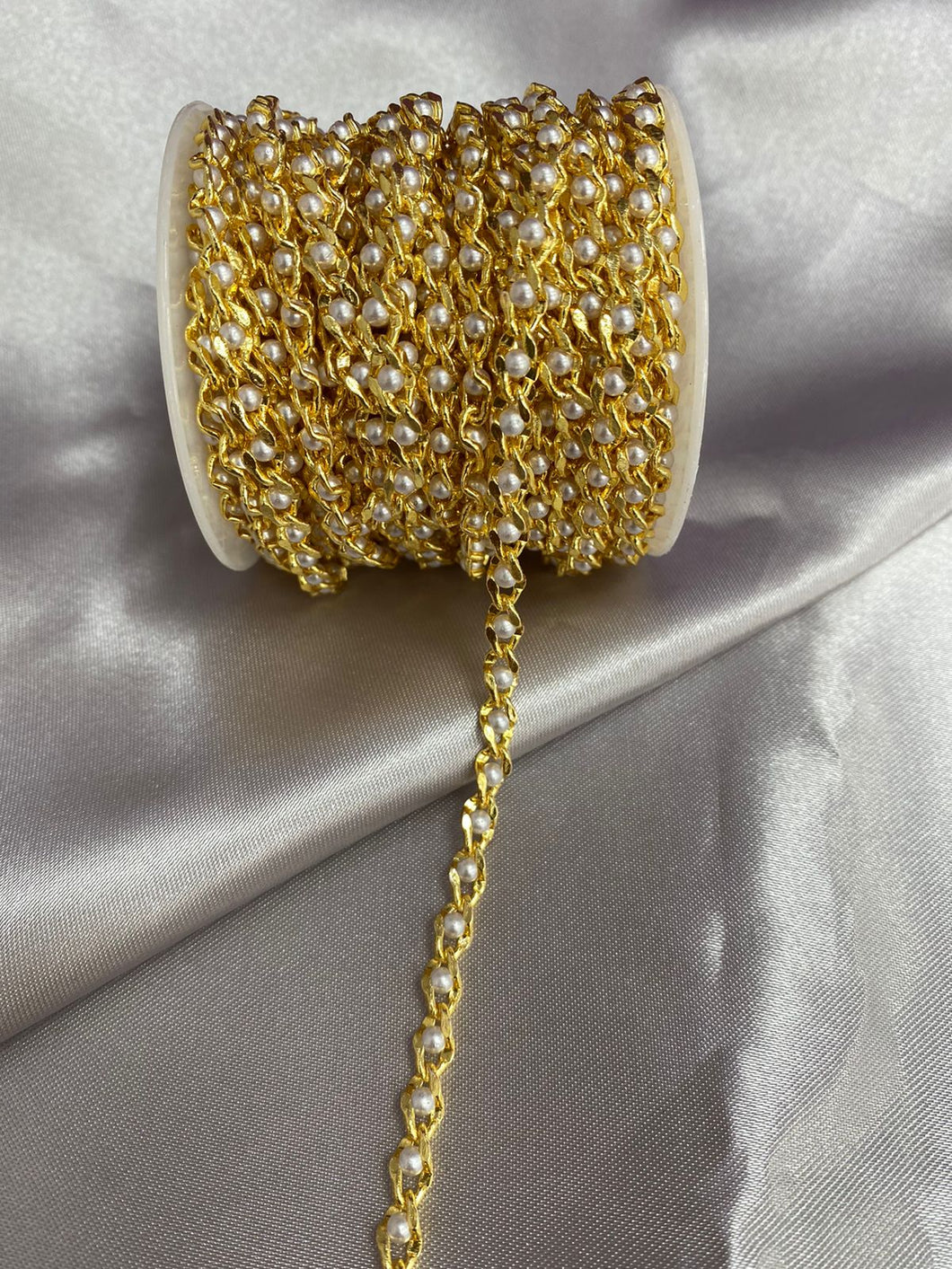 Cadena por metro eslabones chicos con Perlas