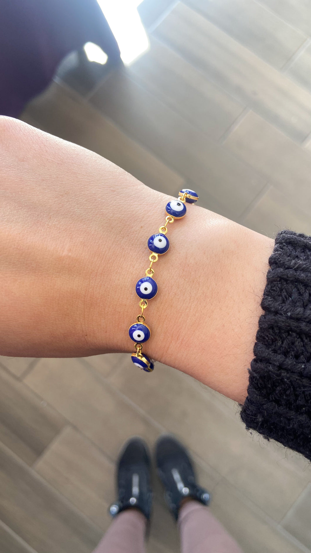 Pulsera ojos azules medianos