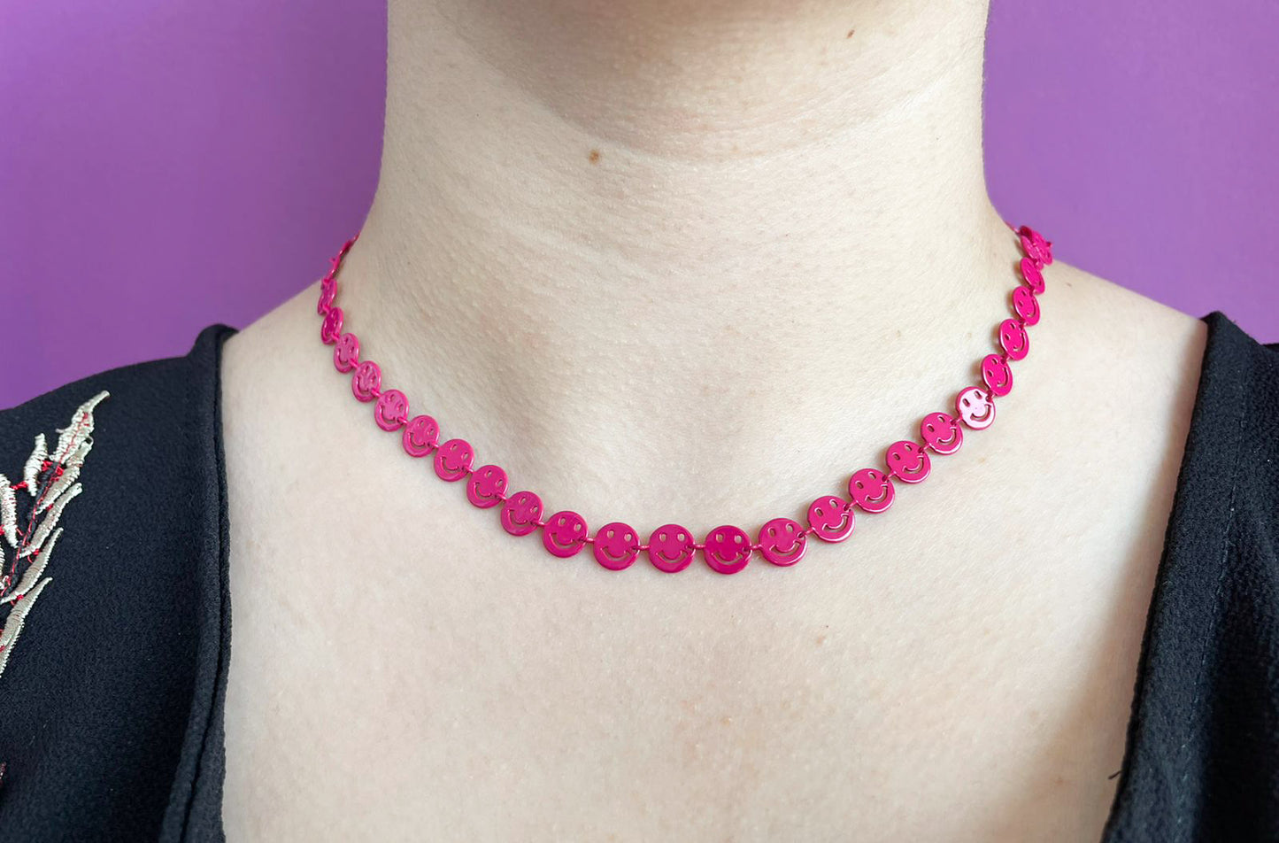 Choker caritas felices Rosa fuerte #F3