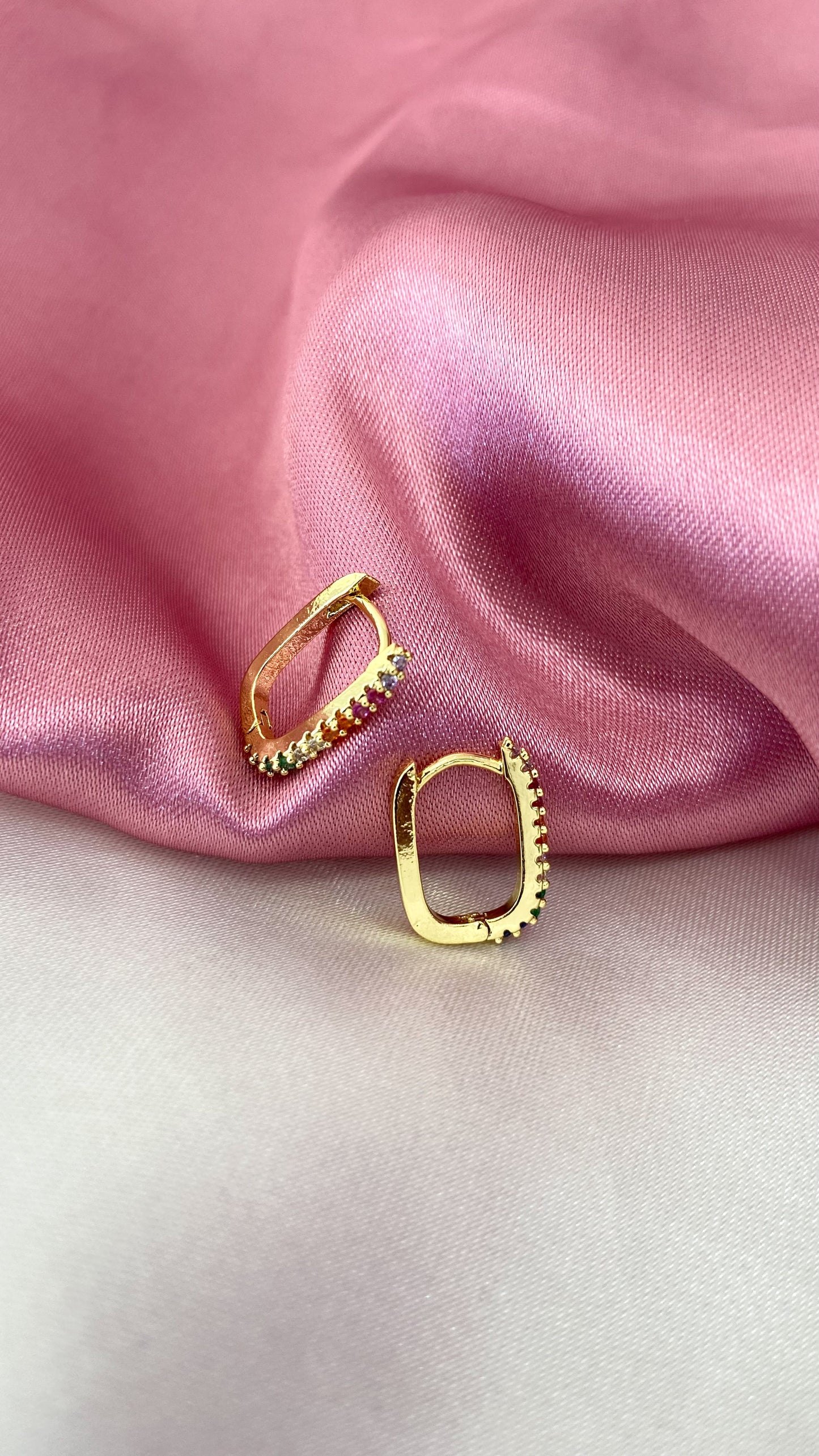 Aretes ovalado colores zirconia #20A