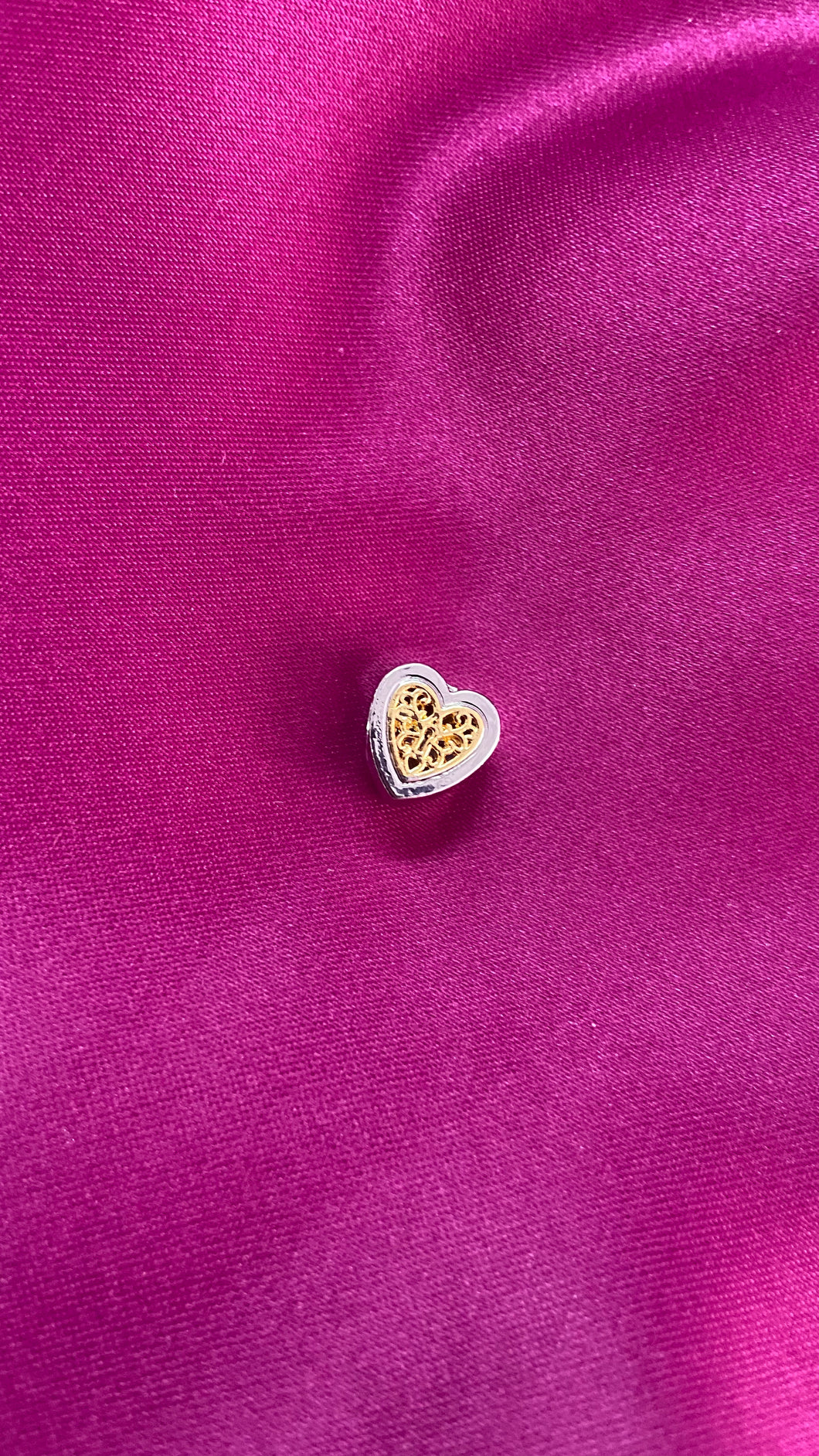 Dije para pulsera #14 corazon Plata centro dorado