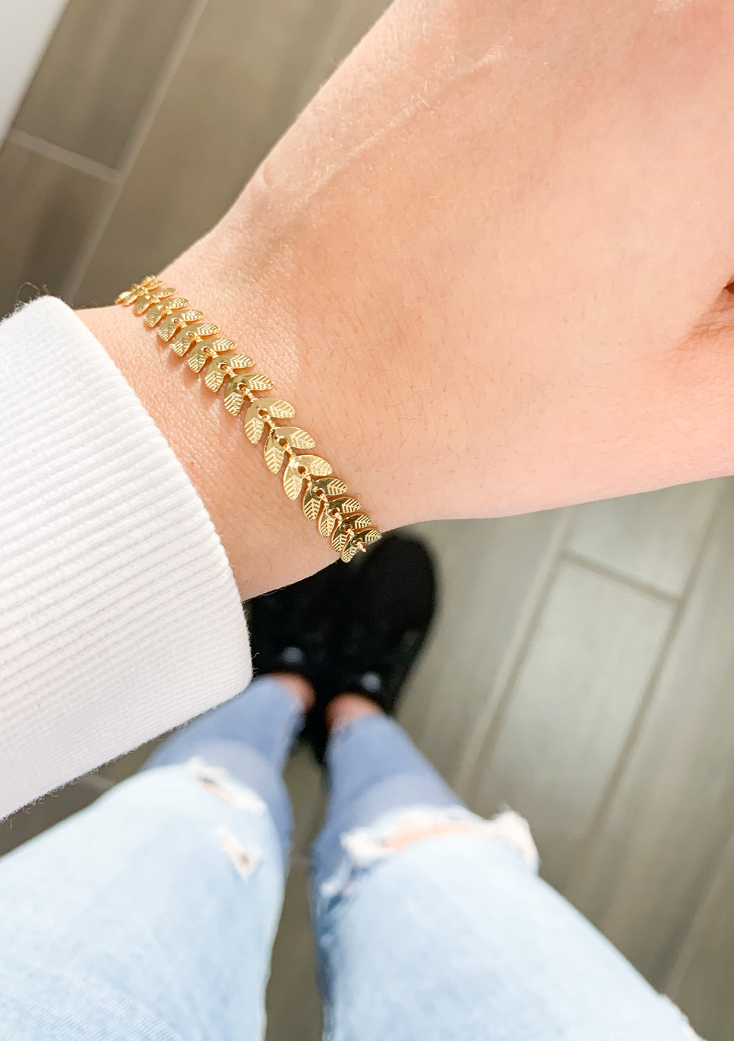 Pulsera flecha dorada