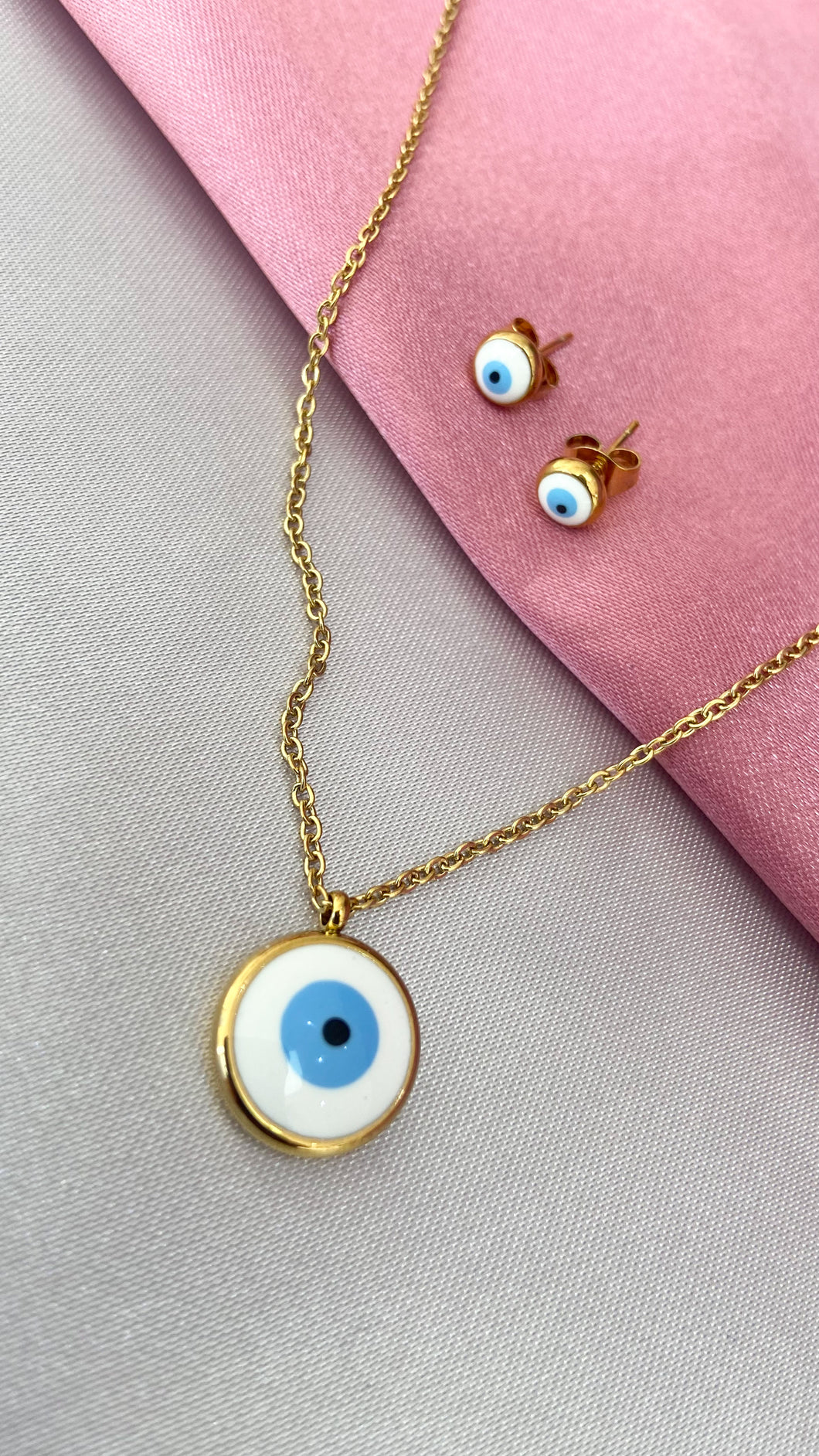 Collar y aretes ojo blanco #8