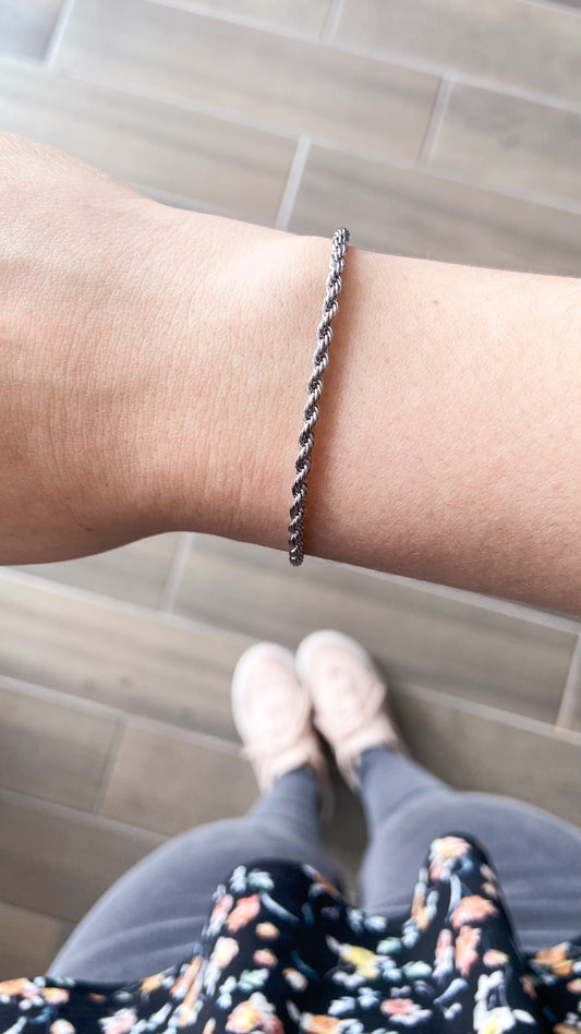 Pulsera torsal plateada #32